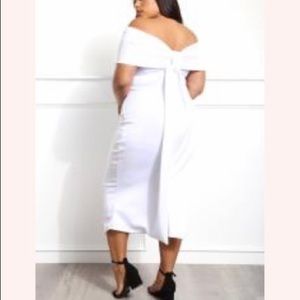 WHITE Glance Back Plus Size Evening